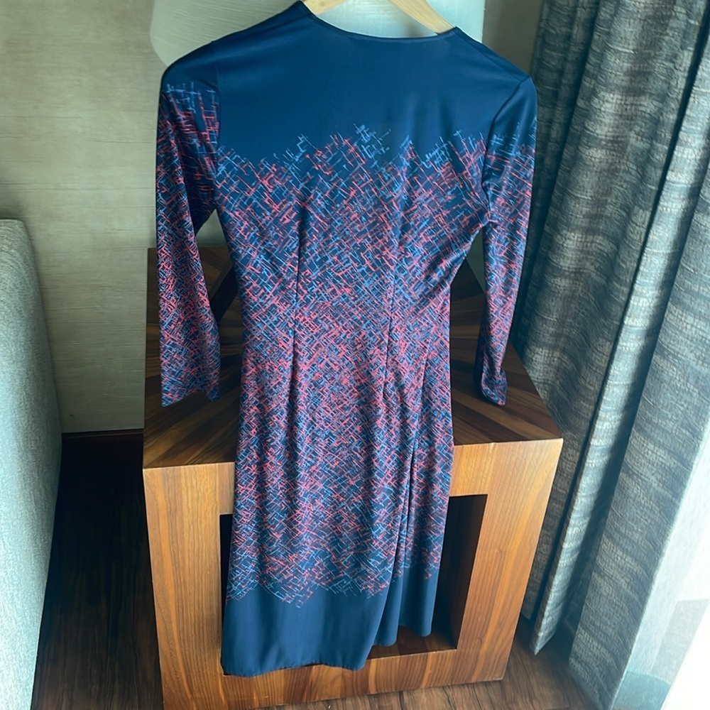 Bcbgmaxazria Sz XS stretch wrap dress - Picture 6 of 7
